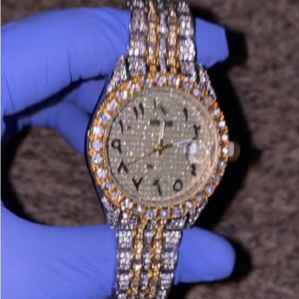 Luxury Silver and Gold Men's Watch
